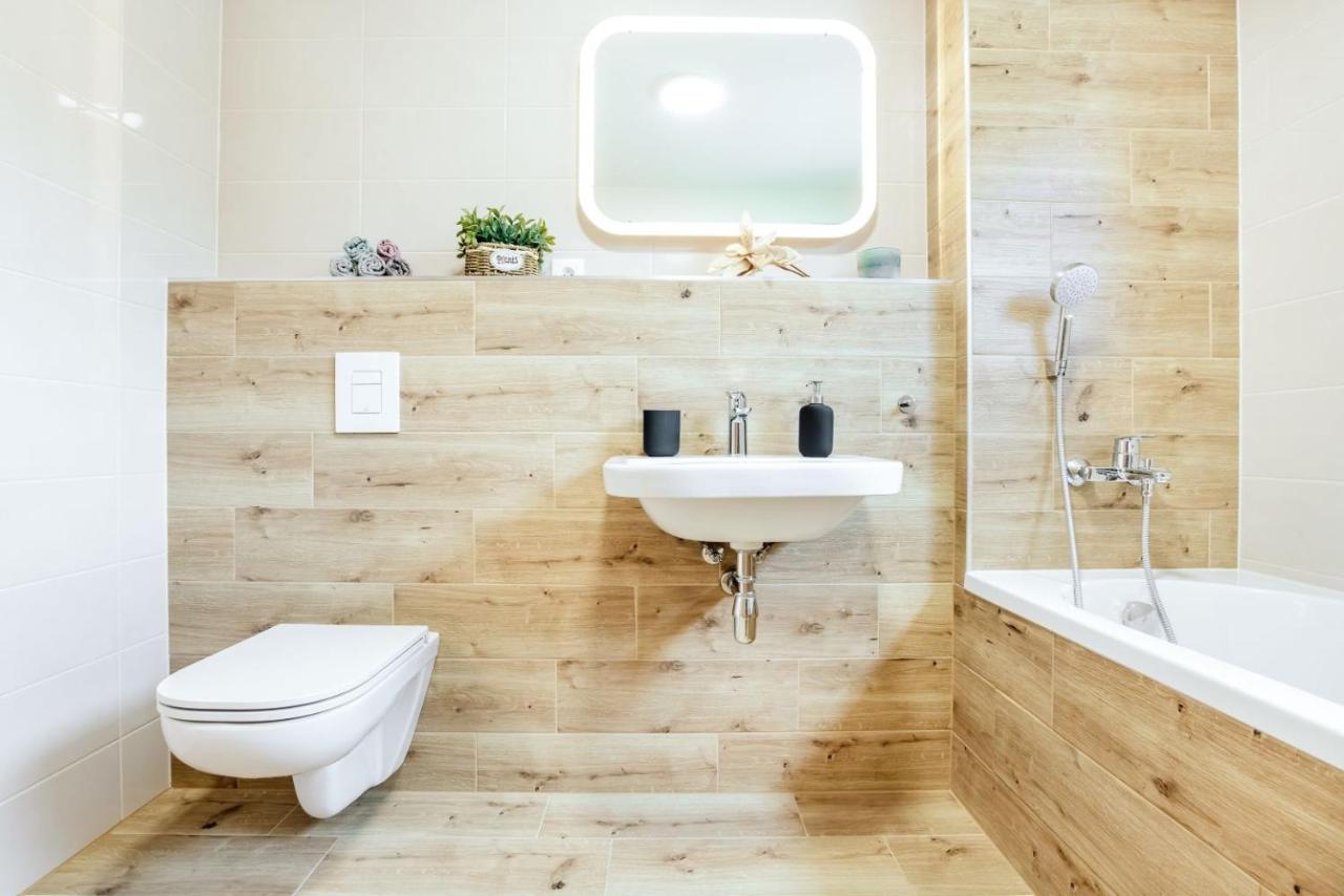 Apartmány Karlovy Dvory Horni Plana Exterior foto