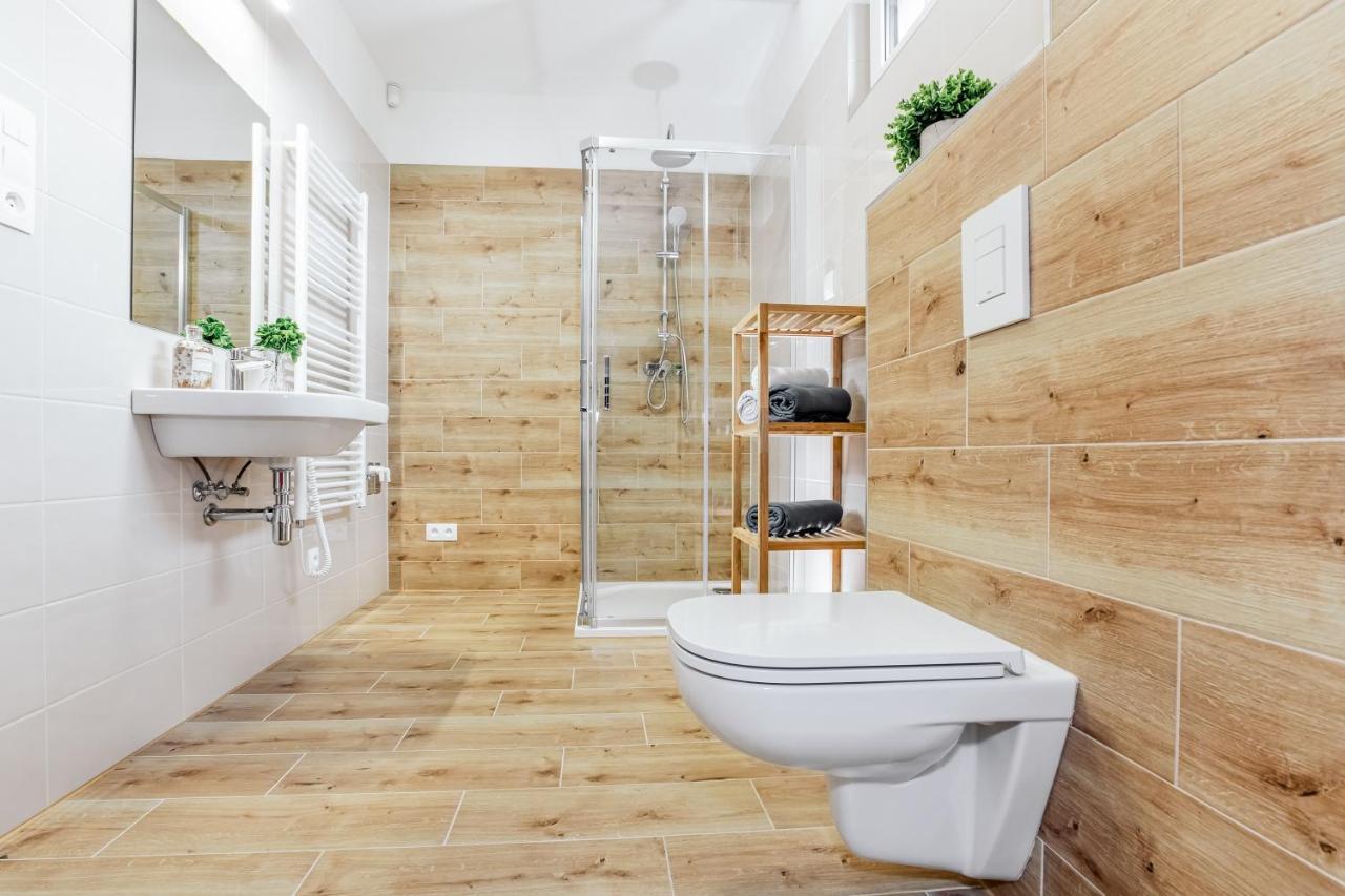 Apartmány Karlovy Dvory Horni Plana Exterior foto